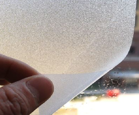  白玉玻璃门外面粘广告用什么材料好？