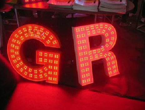  白玉LED发光字常见的安装误区。